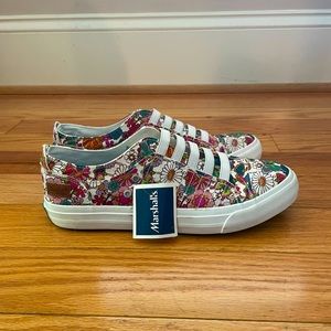 flower designed slip on shoes
